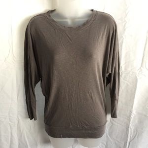 3/$12 Mercer and Madison 3/4 sleeve shirt.